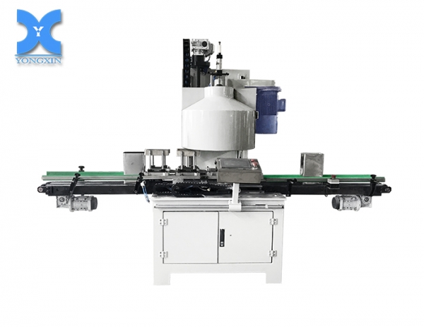 連云港人工放蓋 四輪小方罐自動封罐機